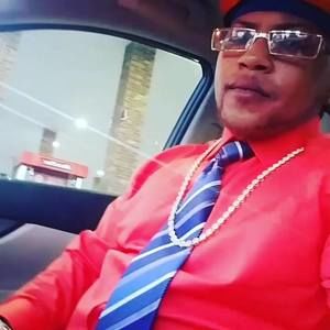 Meet your Posher, Tray